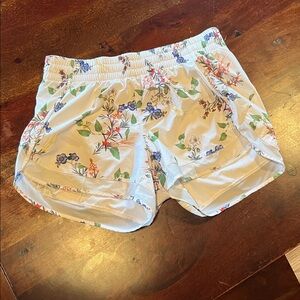 Athleta Floral Mesh Run Shorts – Size Small